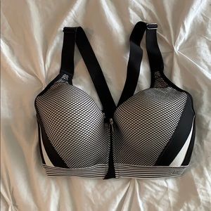 Victoria’s Secret - VSX sports bra